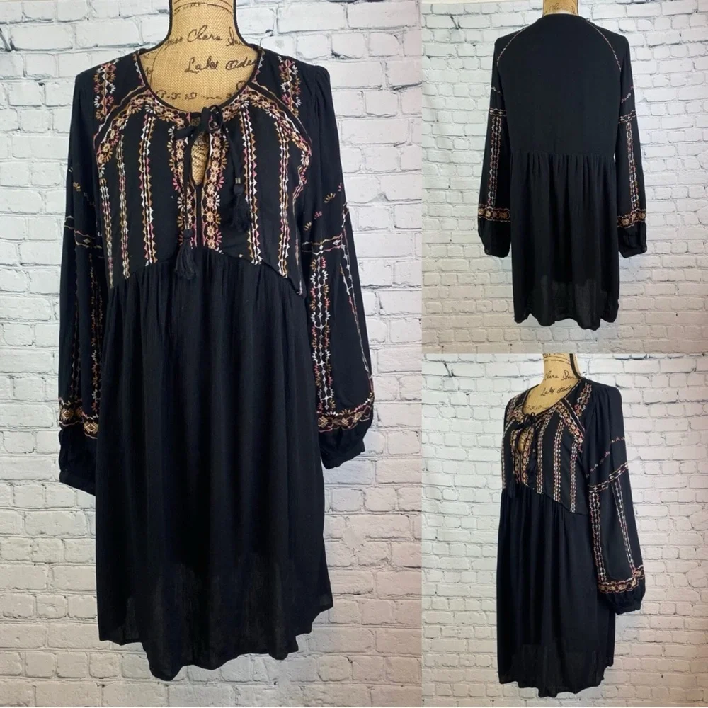 Knox Rose Black Crinkly Embroidered Babydoll Lantern Sleeve Dress